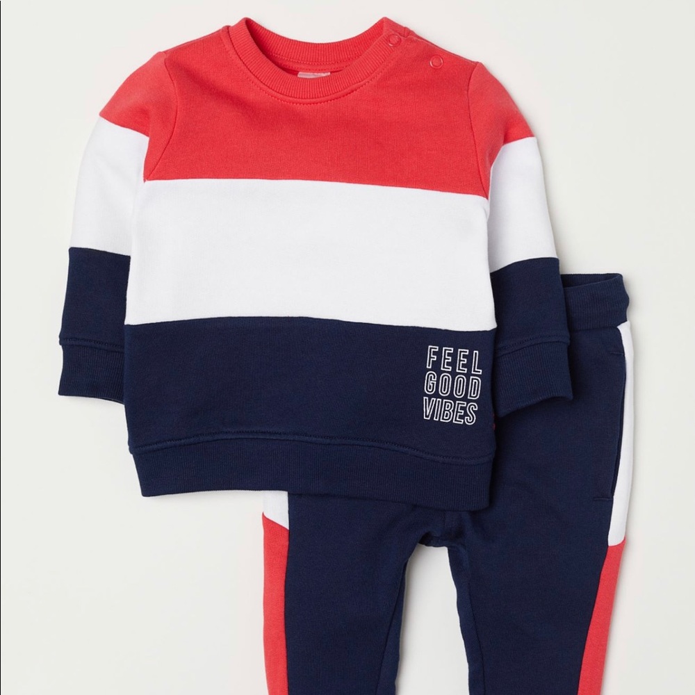 SOLD Lot 2 H&M Sweatshirt & Joggers Outfit 9-12 M